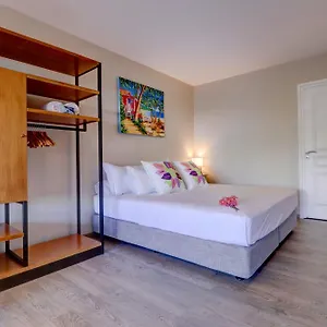 Appartement Premium Proche Aeroport, Wifi, Piscine, Parking, Fa'a'ā